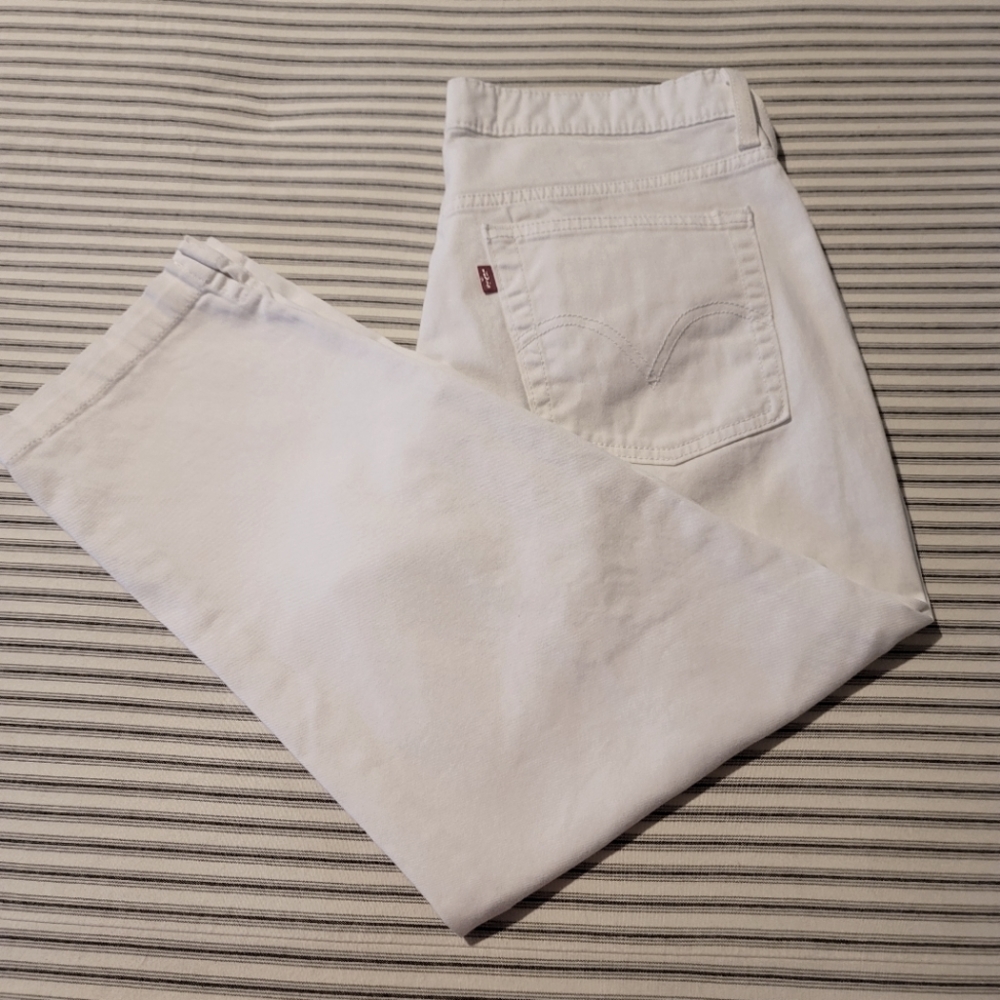 Levi's white denim skinny capris sz 14